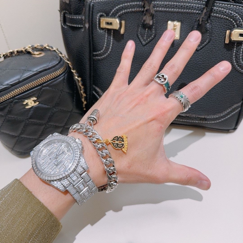 Ba1en*iaga bracelets